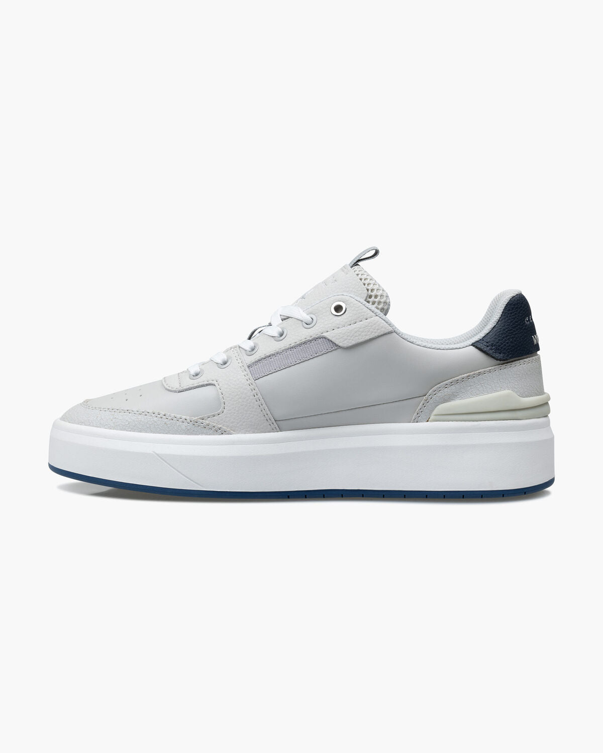 Cruyff Endorsed Tennis Sneaker: Grey Leather, Cushioned Insole, Gold Accents