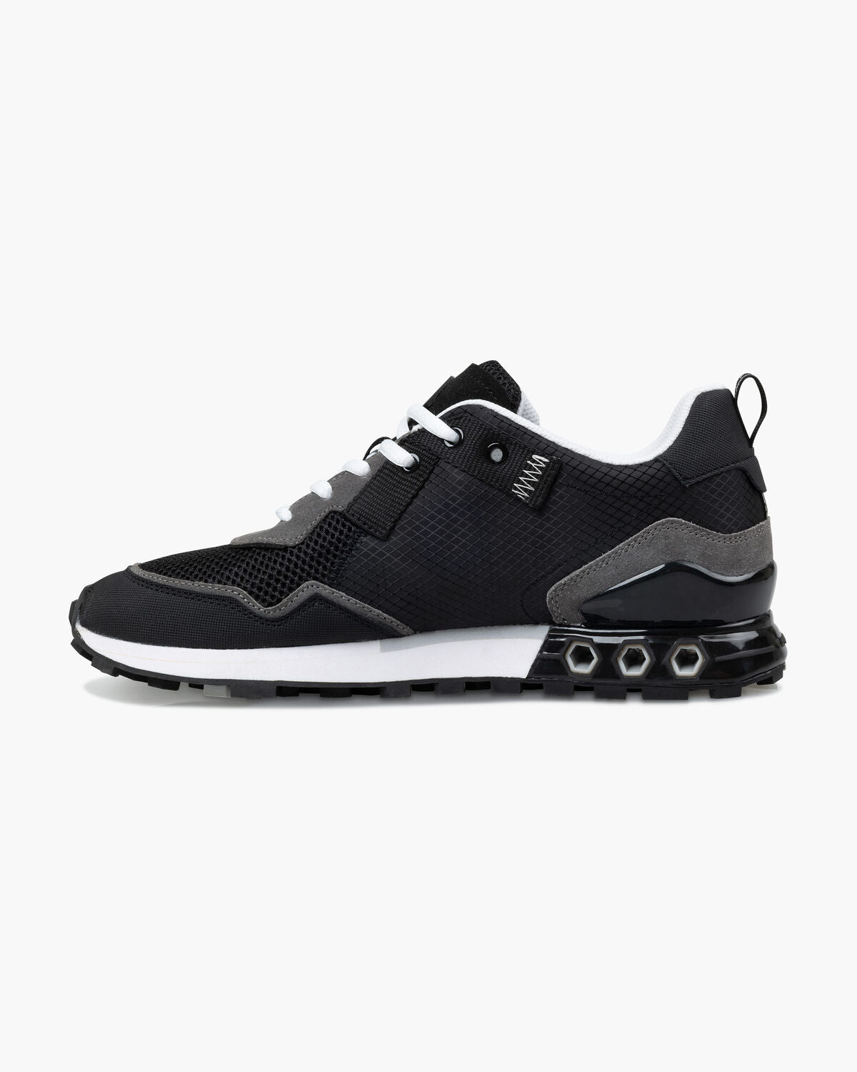 Cruyff Superbia Hex-Tech Sneaker: Durable, Cushioned, Stylish Footwear for Men