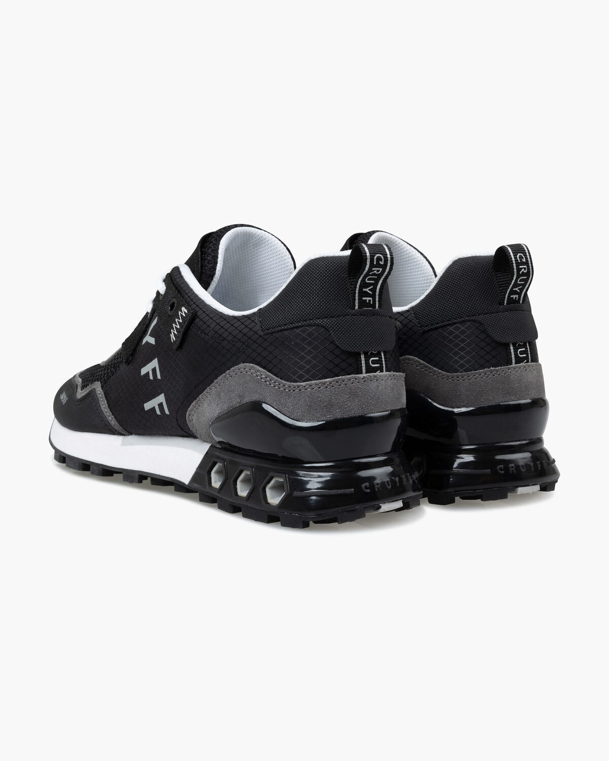 Cruyff Superbia Hex-Tech Sneaker: Durable, Cushioned, Stylish Footwear for Men