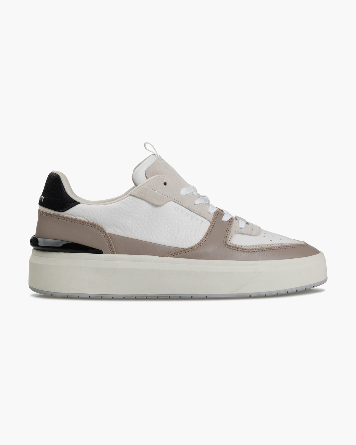 Surefire Tennis Sneaker: White Minimalist Luxury for Casual Sportswear
