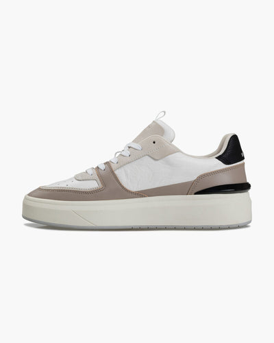 Surefire Tennis Sneaker: White Minimalist Luxury for Casual Sportswear