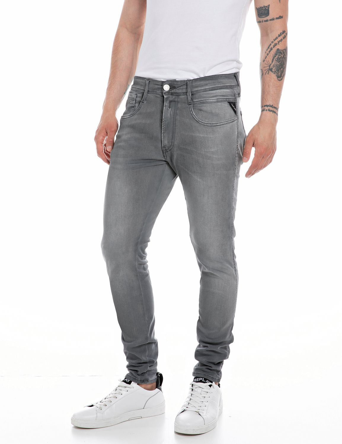 Replay Bronny Slim Fit Men's Jeans: Comfortable, Stylish, Durable Denim for Everyday