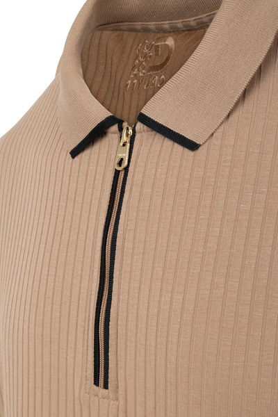 Cruyff Toresso Golfer: Stylish Sand Gold Short Sleeve Zip-Up Polo Shirt