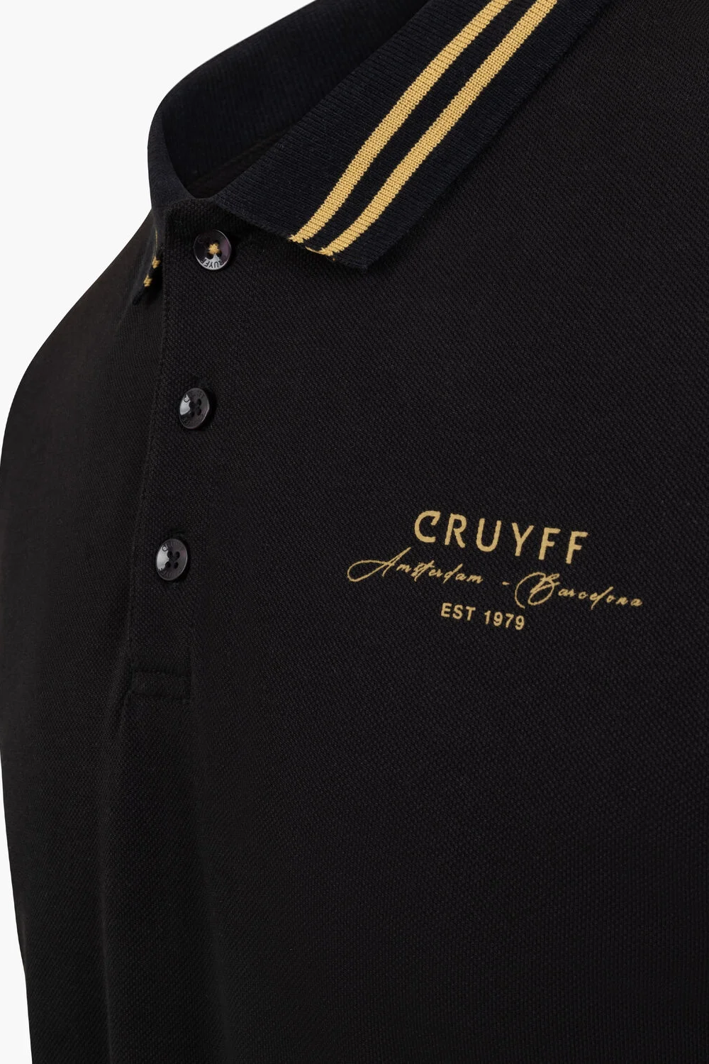 Cruyff Gudad Golfer: Stylish Breathable Lightweight Black Polo Shirt for Men