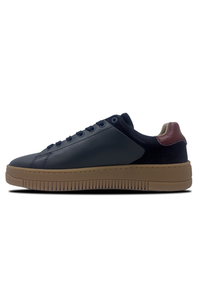 Cruyff Joan Clasico Navy Sneaker: Sleek, Low-Cut, Comfortable, and Timeless Style