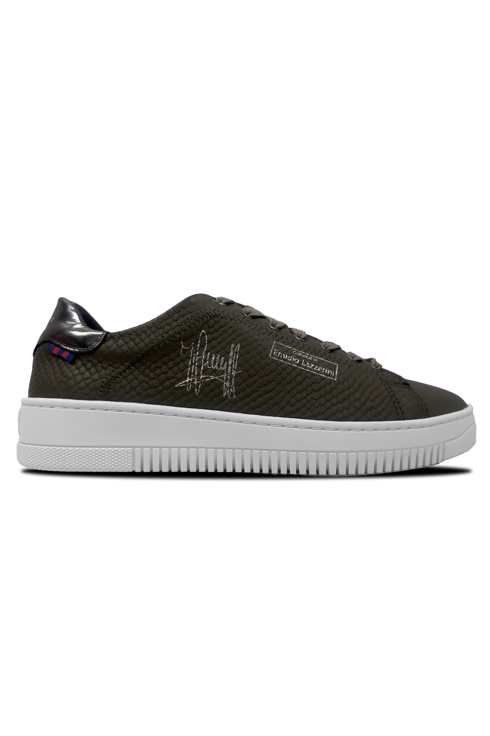 Cruyff Joan Sneaker: Stylish Low-Cut Olive Suede Lace-Up for Men