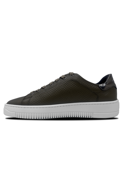 Cruyff Joan Sneaker: Stylish Low-Cut Olive Suede Lace-Up for Men