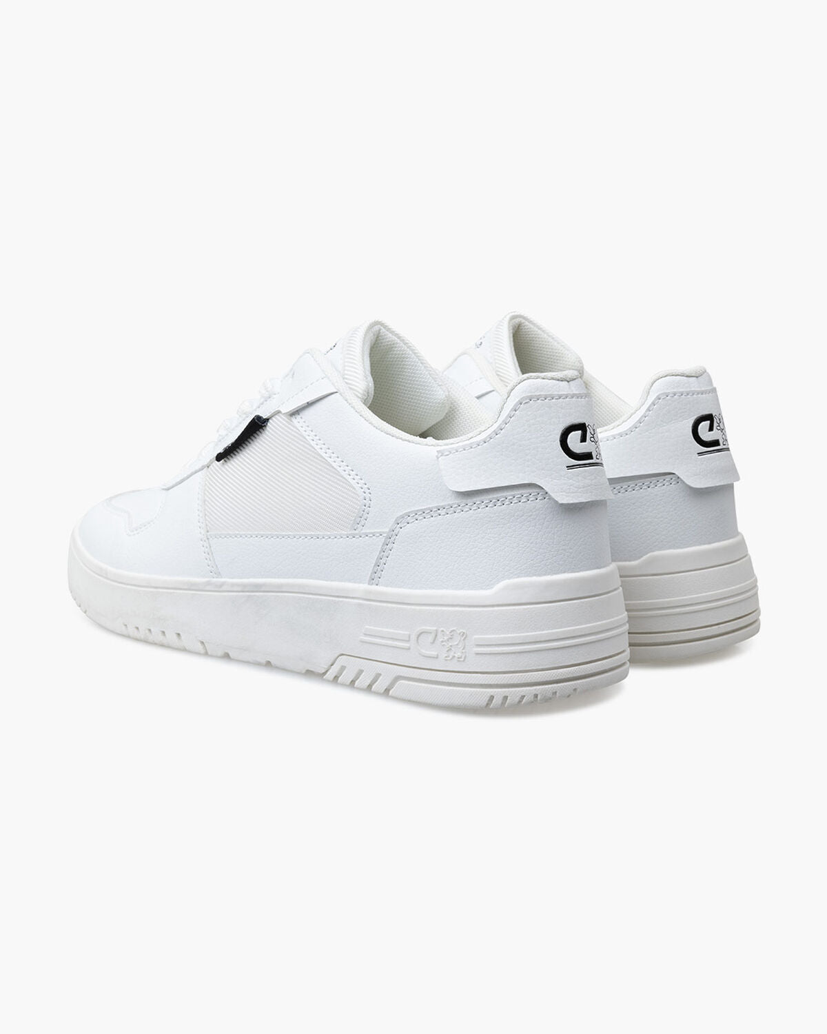 Cruyff Indoor King Tumbled/Fine White Low-Cut Performance Sneaker for Men