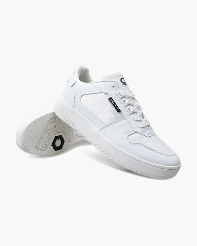 Cruyff Indoor King Tumbled/Fine White Low-Cut Performance Sneaker for Men