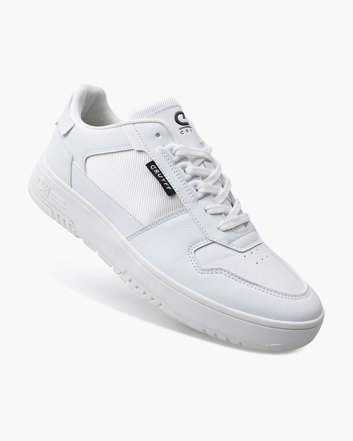 Cruyff Indoor King Tumbled/Fine White Low-Cut Performance Sneaker for Men