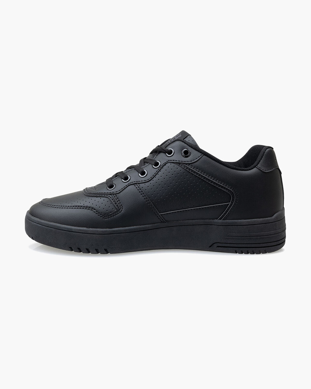 Cruyff Royal C Sneaker: Premium Black Lace-Up with Iconic Insignia for Men