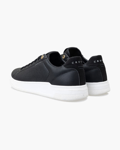 Cruyff Terrace Ultra: Iconic Black & White Sneaker for Stylish Everyday Wear