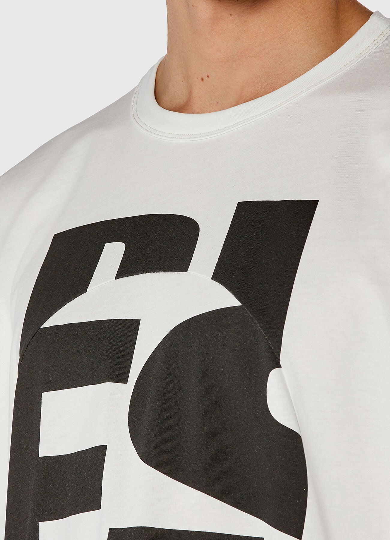 Diesel T-Boxt-Circle Off-White Short Sleeve Stylish Round Neck Graphic T-Shirt