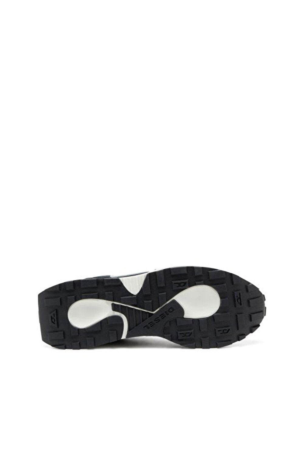Diesel S-Tyche D Sneaker: Black Lace-Up Comfort & Style for Winter