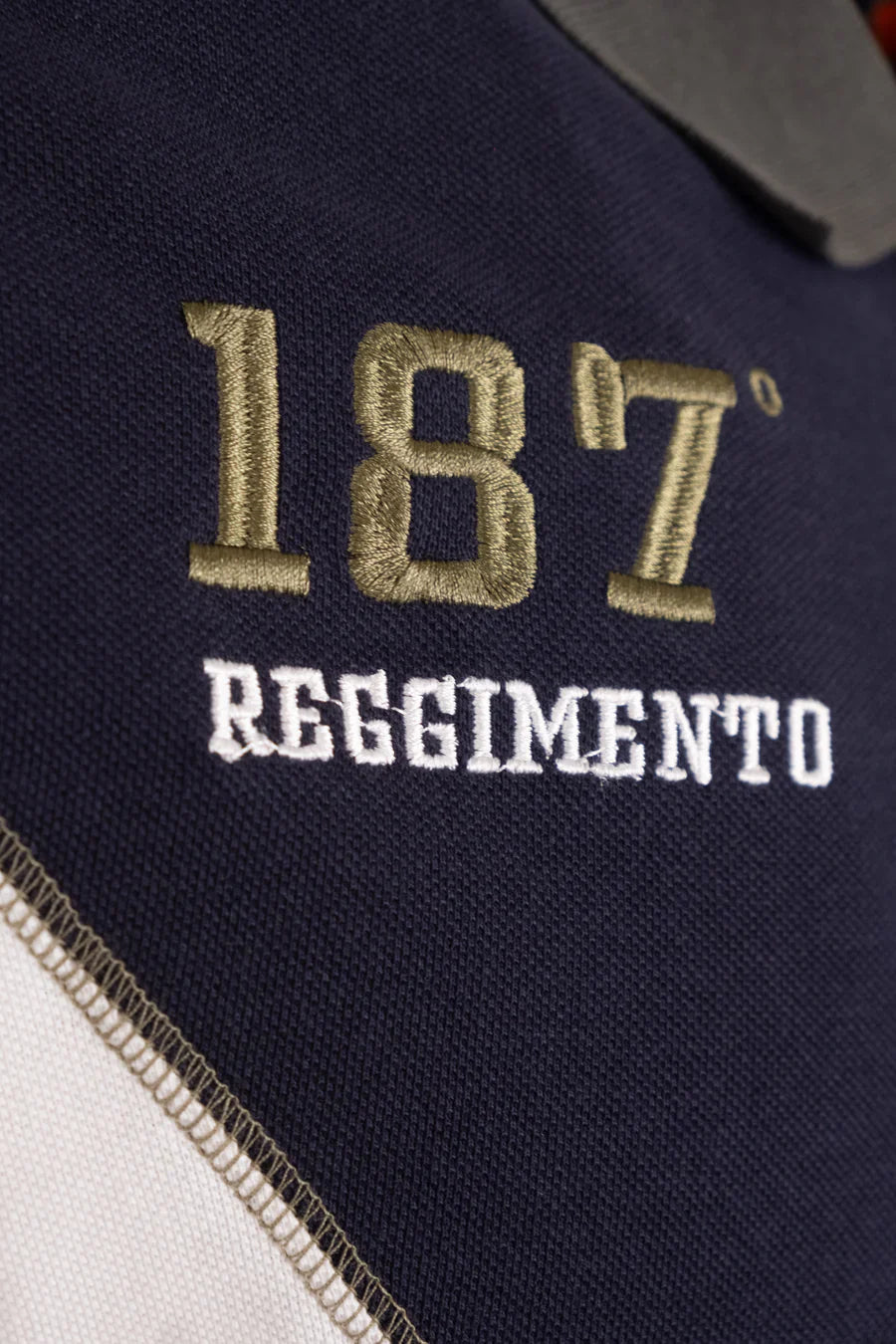 Esercito Nauos Golfer: Tailored Fit Cotton Jersey Polo with Military Patches