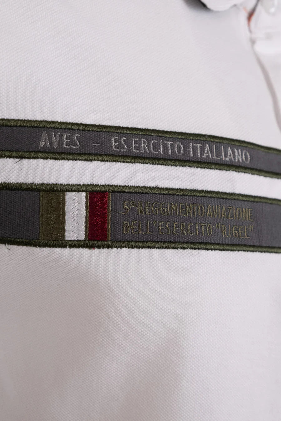 Esercito Marvis Piqué Polo Shirt: Classic White Golfer with Aviation Patches