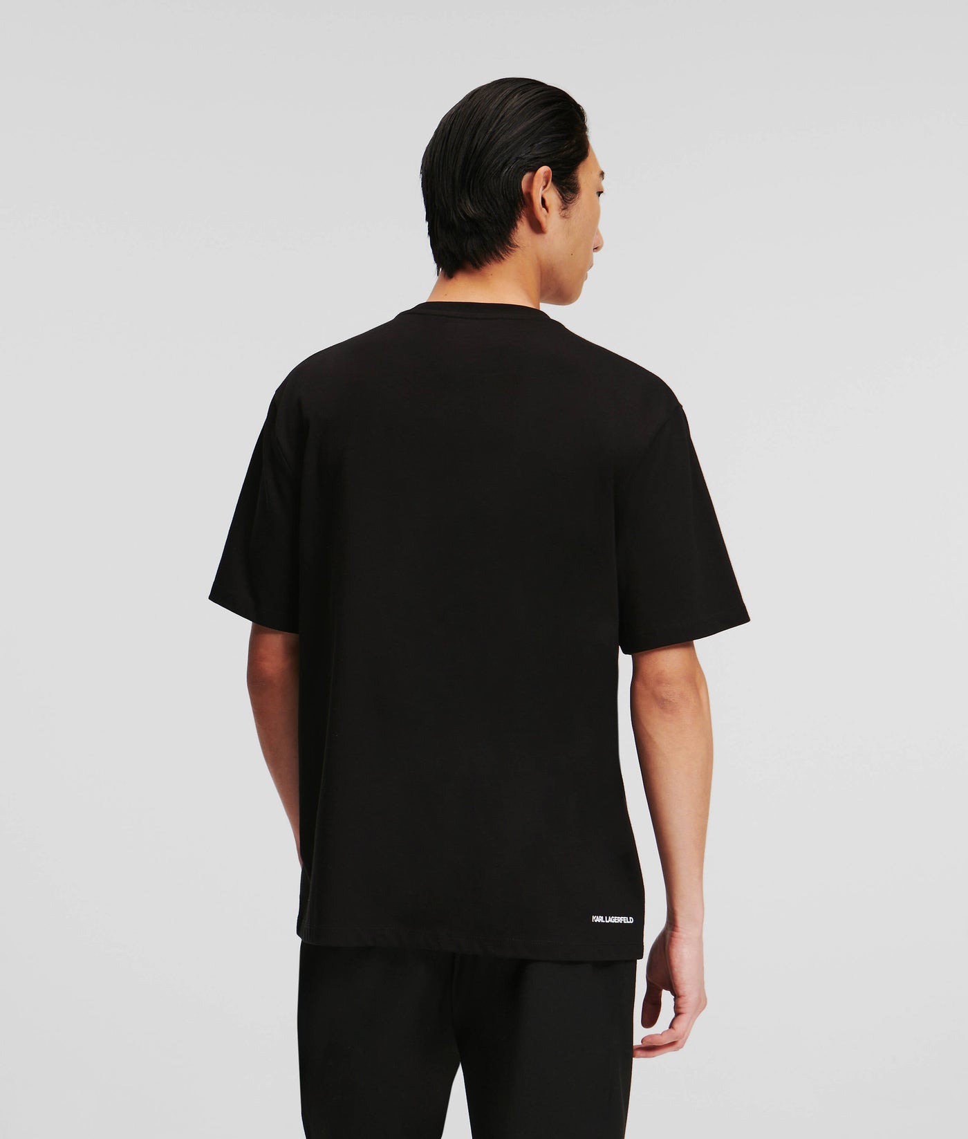 Karl Lagerfeld Circle Logo Black T-Shirt: Organic Cotton, Relaxed Fit, Iconic Style