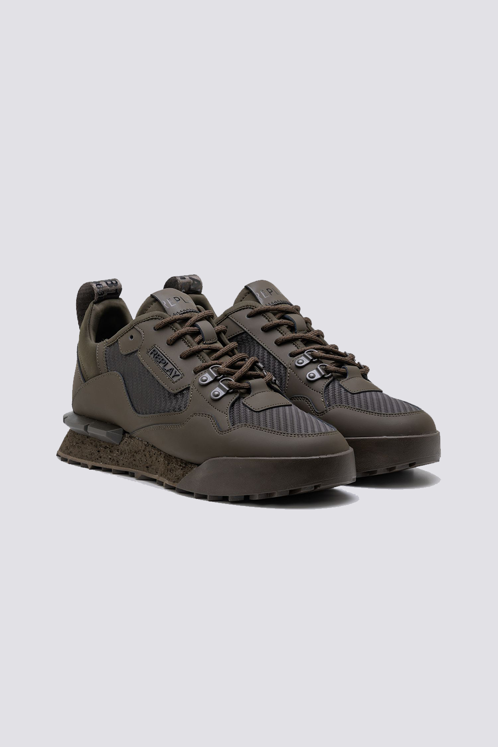 Replay Field Speed Carbon Sneaker: Optimal Performance, Ultimate Comfort, and Sleek Style