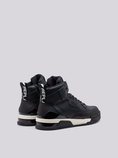 Replay Astro Speed S Black Sneaker: Dynamic Comfort, Superior Traction, Modern Style