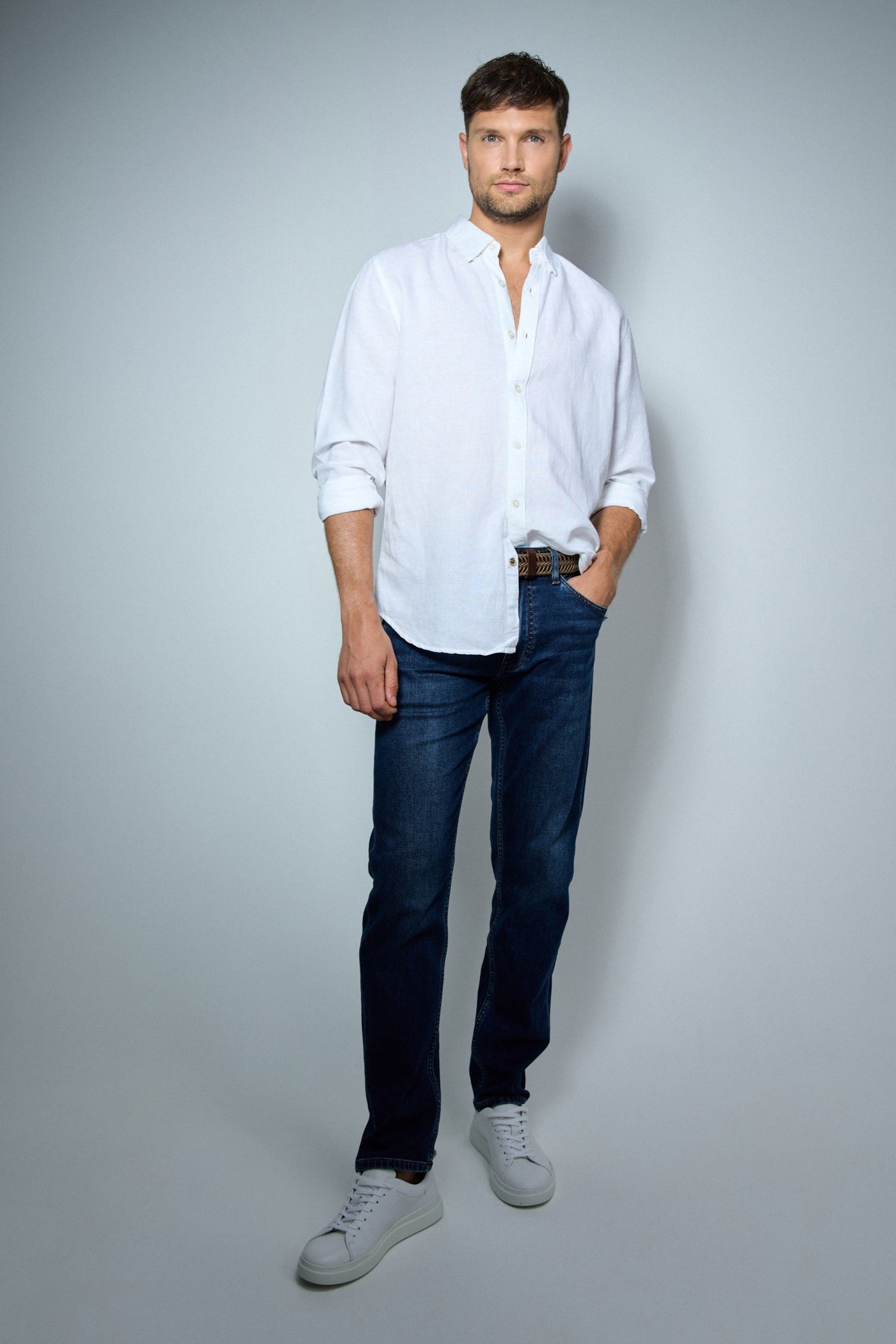S-Activ Slim Fit Jeans: Comfortable Dark Blue Denim for Everyday Style