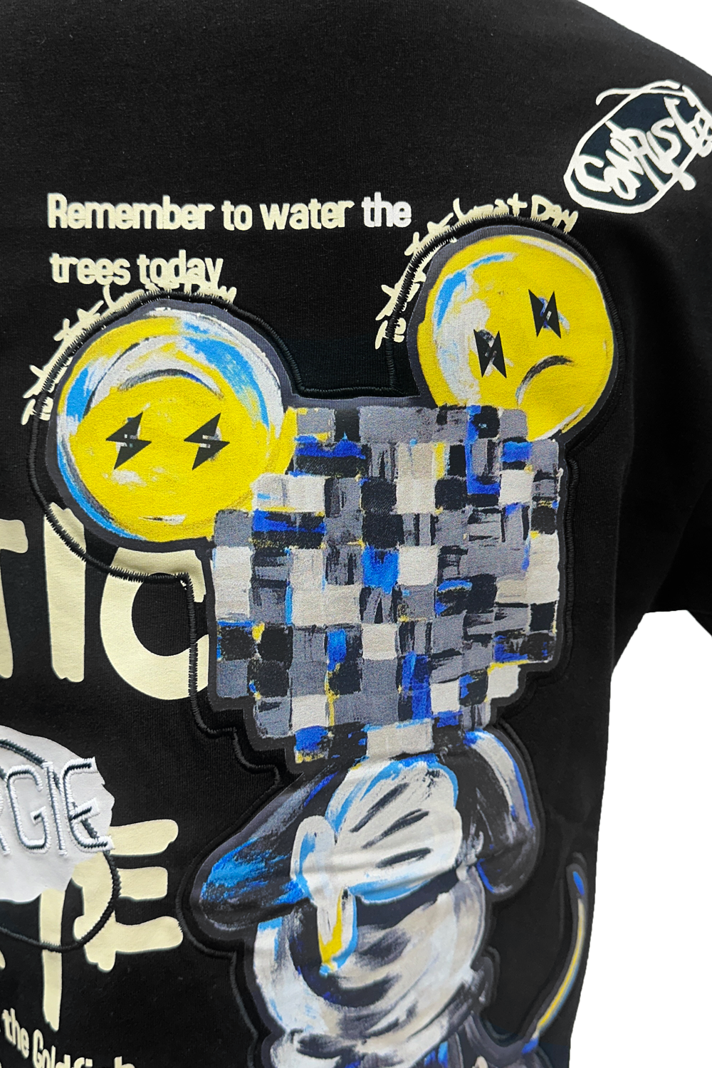 Bregenz Relaxed Fit T-Shirt: Premium Cotton, Oversized Comfort, Graphic Details