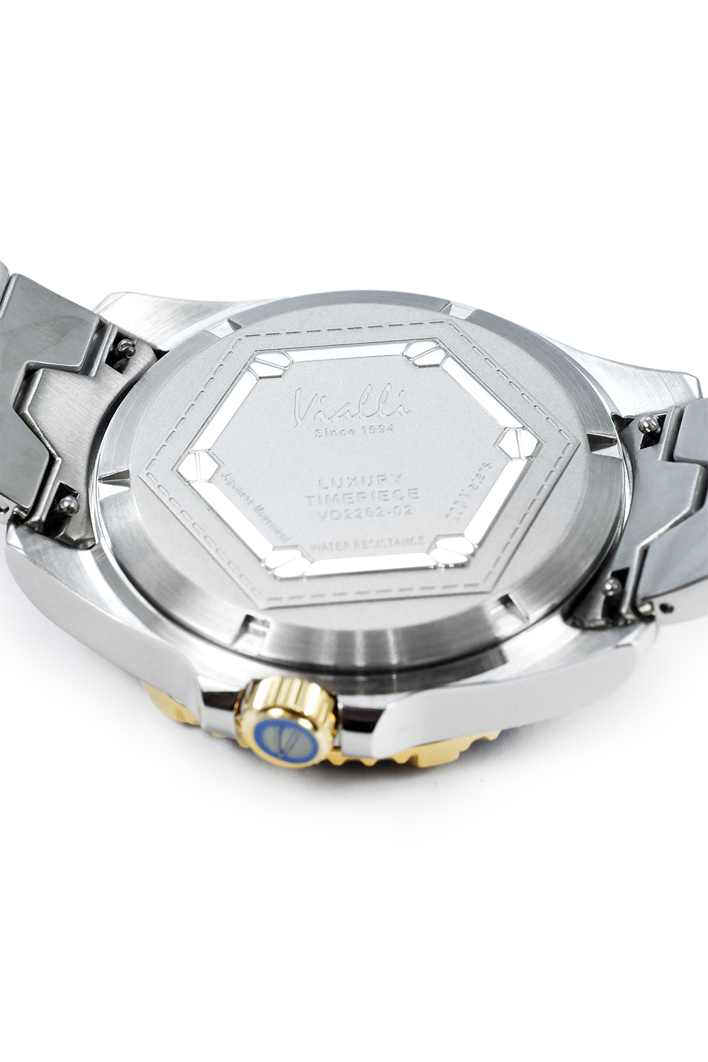 Elba Oceanic Stainless Steel Wristwatch: Blue, Silver, Gold Timepiece