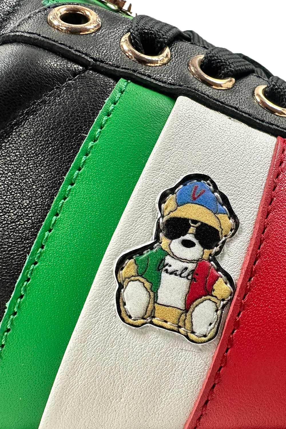 Vialli Socrato Black Low-Cut Sneaker with Italian Colors & Teddy Icon