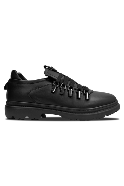 Vialli Egony Black Fashion Sneaker: Effortless Style, Secure Fit, Unique Details