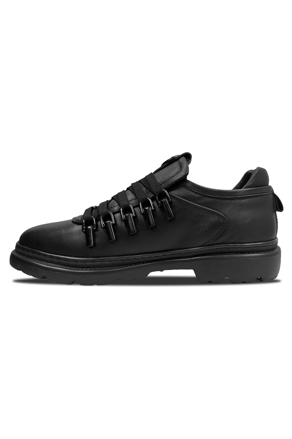 Vialli Egony Black Fashion Sneaker: Effortless Style, Secure Fit, Unique Details